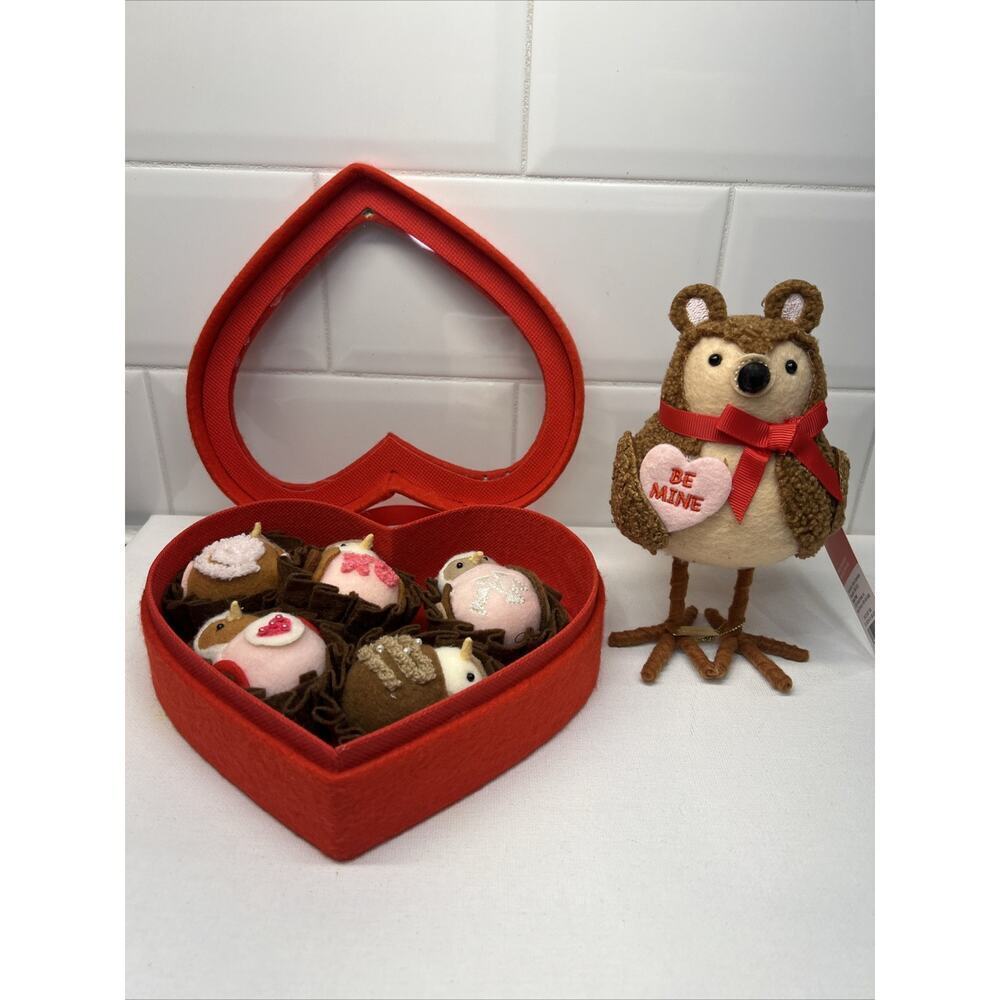 2025 Target Spritz Valentines Day Featherly Friends Heart Box 5 MINI One‎ Large